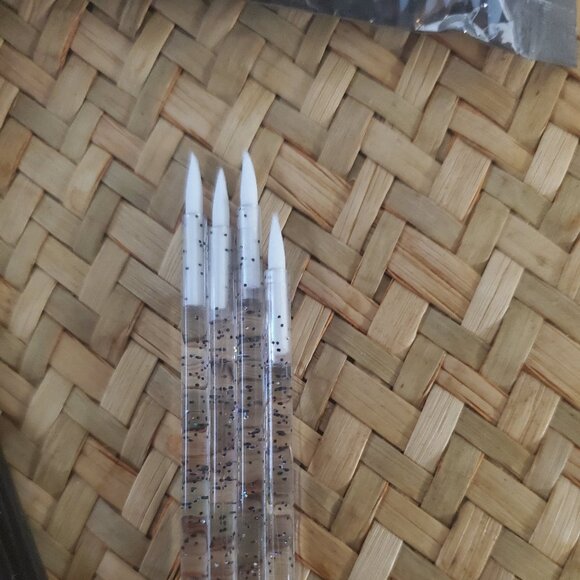 Beauty Bundle - Magnetic Lashes & Eyeliner Brushes - Picture 5 of 6